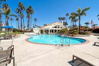 2216 Martinique Ln, Oxnard, CA 93035