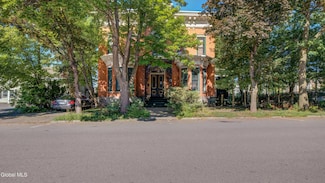 5 S William St, Johnstown, NY 12095