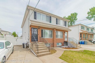 201 Maple Pkwy, Staten Island, NY 10303