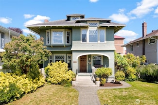 2507 Rucker Ave, Everett, WA 98201