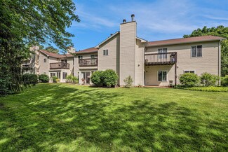 3156 Windcrest Ct NE Unit 56, Grand Rapids, MI 49525