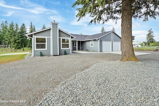 185 Leo Ln, Moyie Springs, ID 83845