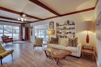 21 Saint James St, Panacea, FL 32346