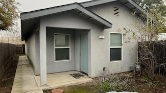 121 W 2nd St, Hanford, CA 93230