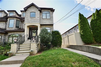 5198 Hylan Blvd, Staten Island, NY 10312