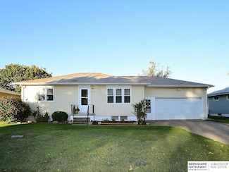 415 N Downing St, Fremont, NE 68025