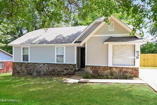 939 Valley Springs Dr, Southaven, MS 38671