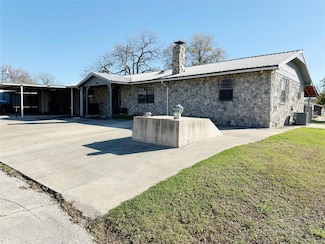 324 W 4th St, Wewoka, OK 74884
