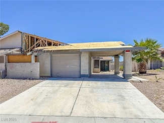 6723 Oak Valley Dr, Las Vegas, NV 89103