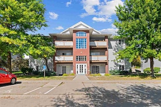 2512 Rushmore Dr Unit Q79, Iowa City, IA 52246