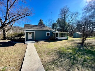 4201 Coster Rd, Knoxville, TN 37912