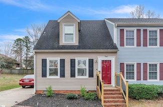 6 Sweetbriar Ln, Spartanburg, SC 29301