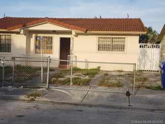 205 NW 19th Ave, Miami, FL 33125