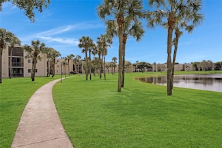 5100 Las Verdes Cir Unit 114, Delray Beach, FL 33484