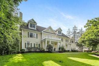 506 Hunting Ridge Rd, Stamford, CT 06903