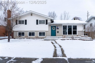 33756 Cindy St, Livonia, MI 48150