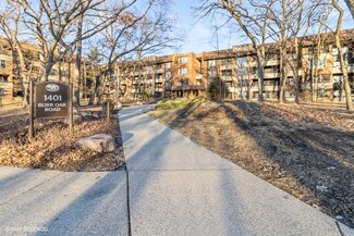 1401 Burr Oak Rd Unit 312B, Hinsdale, IL 60521