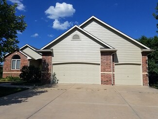 3814 N Lake Ridge Ct, Wichita, KS 67205