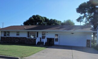 1203 Washington St, Bellevue, IA 52031