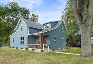 210 S Johnson St, Otterbein, IN 47970