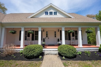 475 Ship Pond Rd, Plymouth, MA 02360