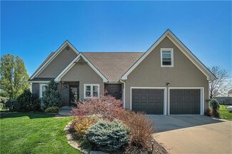 16223 Dana Ln, Leavenworth, KS 66048