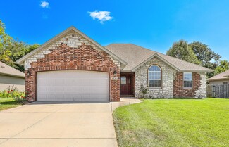 3784 N Bridgewood Ave, Springfield, MO 65803