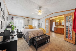 14 Autumn Dr, Belmont, NH 03220