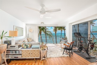3015 Kalakaua Ave Unit 402, Honolulu, HI 96815