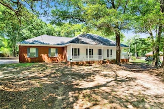 8520 Vintage Woods Dr, Mobile, AL 36619
