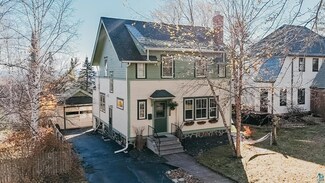 2912 E 1st St, Duluth, MN 55812