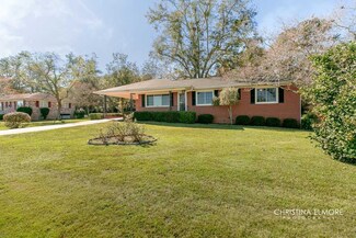 60 Lakeview Dr, Hawkinsville, GA 31036