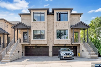469 9th St Unit A, Palisades Park, NJ 07650