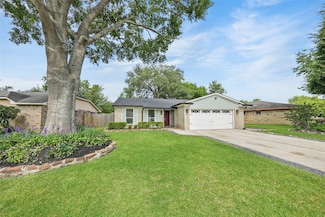 9607 Rumbling Wood Ln, Houston, TX 77086
