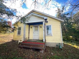 2214 Walnut St, Saint Joseph, MO 64503