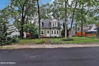 742 Tappan St, Forked River, NJ 08731