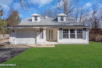 2 Helen St, Plumsted, NJ 08533
