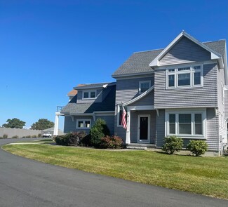 3 Sailboat Ln, Saco, ME 04072