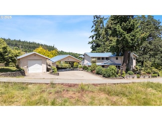 31762 Nichols Ln, Cottage Grove, OR 97424