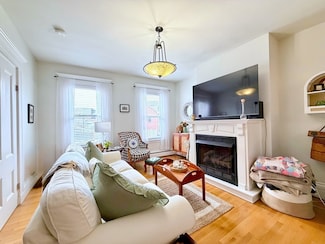 413 Bunker Hill St Unit 1, Charlestown, MA 02129