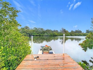 6959 Edgewater Dr, New Port Richey, FL 34652