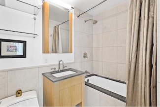 350 W 42nd St Unit 23M, New York, NY 10036
