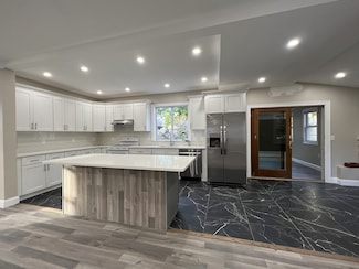 324 Farrington St Unit 1, Quincy, MA 02170