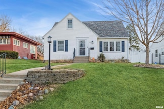2323 Armil Place, Davenport, IA 52804