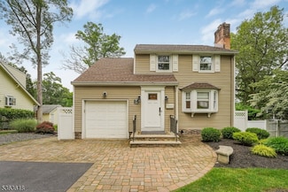 146 Beechwood Dr, Wayne, NJ 07470