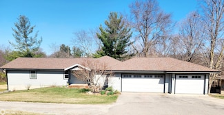 1703 N Park Ave, Oskaloosa, IA 52577
