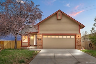 7507 Halleys Dr, Littleton, CO 80125