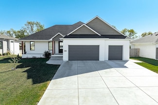 8537 E Bradford St, Wichita, KS 67210