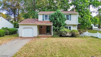 30 Brookside Rd, Edison, NJ 08817