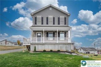 6 W 1st St, Northampton, PA 18067